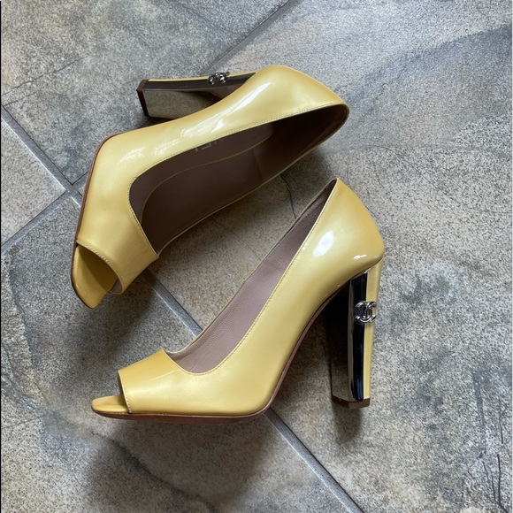Vintage Chanel Yellow Open Toe Heels - Picture 4 of 8